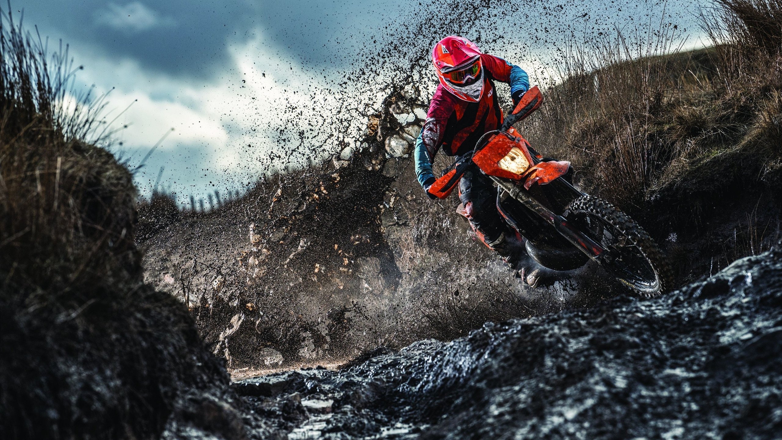 东契奇一己之力扭转乾坤，掘金铁壁封锁开拓者狂潮