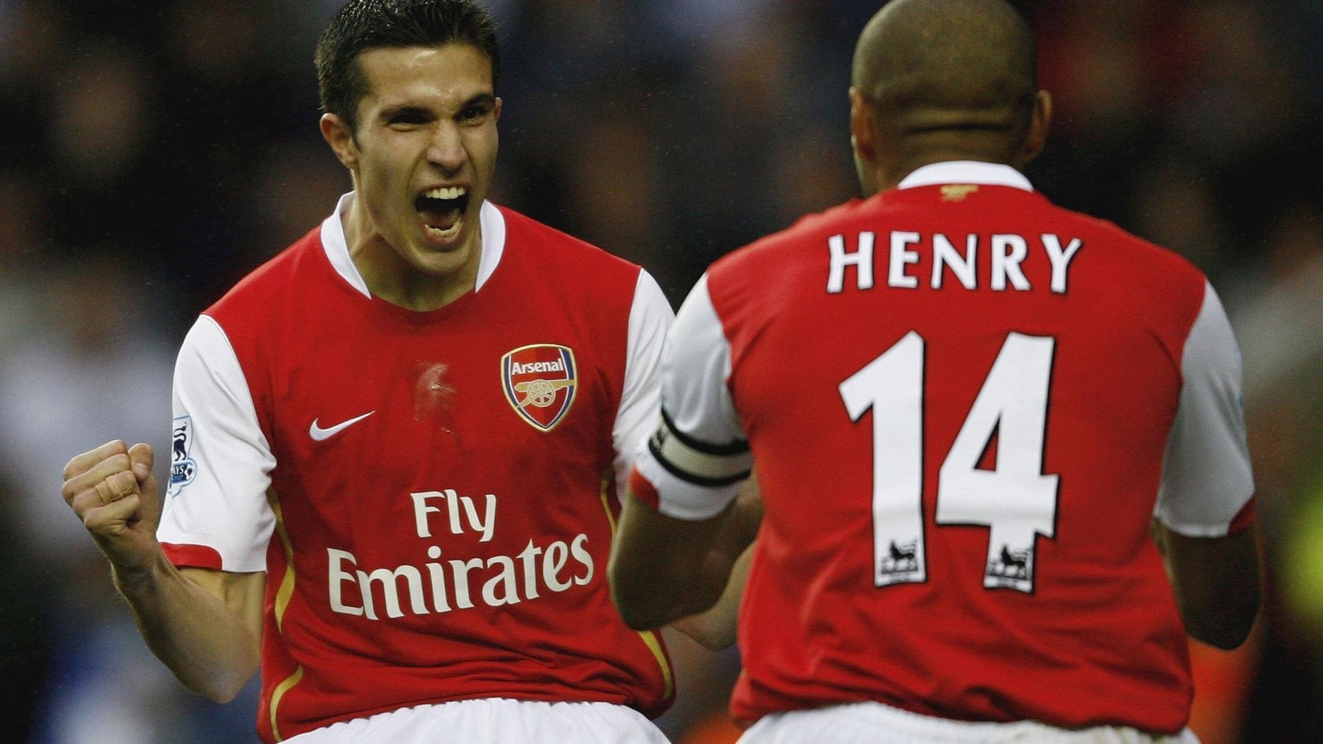 开云体育入口-法比尼奥用实力证明自己，阿森纳火力压制拜仁，当坚韧铁腰遇上华丽炮阵